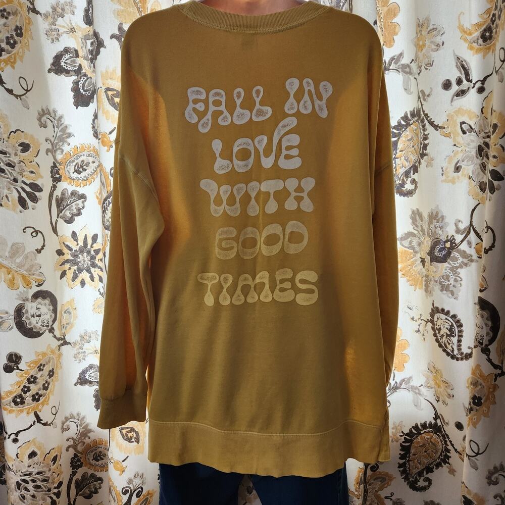 Old Navy Sweatshirt Women's Medium Yellow Pullover Crew Neck